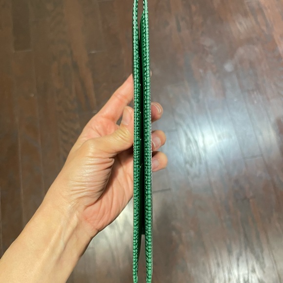 Authentic Louis Vuitton bifold wallet - Picture 9 of 13